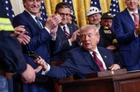 Processo de Trump contra BBC vai ser julgado em fevereiro de 2027