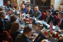 Cinco países europeus lançam iniciativa de defesa com drones de baixo custo