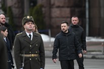 Zelensky preocupado com escassez de munições se guerra no Médio Oriente se prolongar