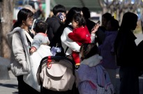 Coreia do Sul regista subida de 6% nos nascimentos mas continua a envelhecer