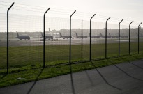 Quinze aviões reabastecedores norte-americanos continuam estacionados na Base das Lajes