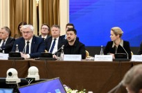 Ucrânia: Zelensky confiante na capacidade da UE para desbloquear empréstimo