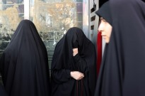 Irão: Funerais e mensagens de vingança em Teerão no 47.º aniversário da revolução