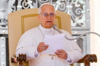 Papa saúda acordo de cessar-fogo e pede retorno a negociações de paz