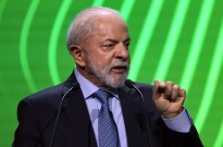 Congresso brasileiro derruba veto de Lula e aprova lei que diminui pena de Bolsonaro
