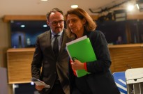 Bruxelas admite que países da UE adotem impostos nacionais sobre lucros extraordinários