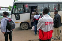 Moçambique com programa de transporte escolar para cortar custos e dar segurança