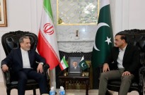 MNE iraniano deixa Paquistão sem esperar por enviados dos Estados Unidos
