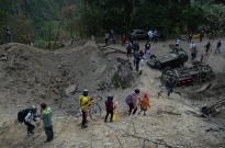 Sobe para 19 número de mortos em ataque bombista na Colômbia
