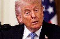 Juíza dos EUA bloqueia temporariamente fundo de indemnizações criado por Trump