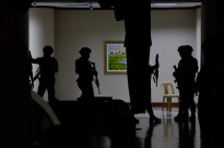 Tiros no Senado filipino durante tentativa de detenção de senador