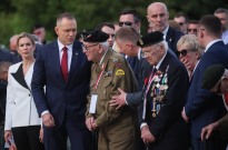 Presidente polaco rejeita adesão de Kiev à UE por homenagear colaborador nazi