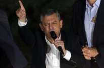 Polícia turca cerca sede do maior partido da oposição para destituir o líder
