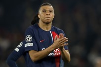 Mbappé anuncia que vai deixar Paris Saint-Germain no final da temporada