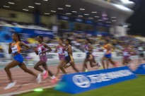 Queniana Beatrice Chebet bate recorde do mundo dos 10.000 metros