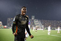 Médio Issa Doumbia contratado pelo Sporting ao Veneza