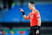 LE: Letão Treimanis no Plzen-FC Porto e croata Pajac no Sporting de Braga-Forest