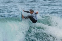 Trio de surfistas portugueses nas 