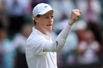Sinner bate Ben Shelton e segue para as meias finais de Wimbledon