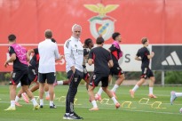 Mourinho nega que jogo contra Newcastle seja decisivo