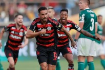 Flamengo conquista quarto título ao vencer Palmeiras, de Abel Ferreira