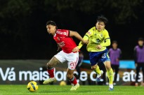 Benfica iguala Sporting à condição ao ganhar em Arouca aos 90+6 minutos