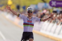 Pogacar já é o segundo ciclista com mais 