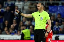 LC: João Pinheiro vai dirigir ‘meias’ entre Bayern Munique e Paris Saint-Germain