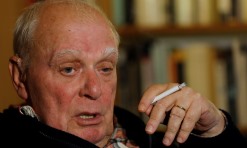 Livro inédito de poemas de António Lobo Antunes vai ser publicado em abril