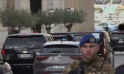 LusaVideo: JD Vance recebido no Vaticano após críticas do Papa a política migratória dos EUA (pre-editado)