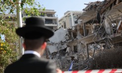 Nova vaga de ataques iranianos atinge Telavive e Jerusalém