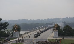 Presidente dos EUA defende desfile militar mas público aquém das previsões