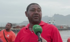 LusaTV: REPORTAGEM: Moradores e comerciantes na ilha de São Vicente relatam prejuízos após chuvas mortais