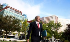 Ex-secretária admite que recebeu dinheiro de Sócrates através do motorista