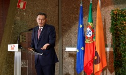 Montenegro defende que nenhum PR do PSD fez qualquer favor ao partido