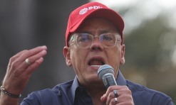 Governo da Venezuela realiza reunião para iniciar diálogo com oposição