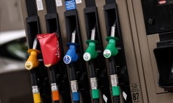 Preço do petróleo sobe e ações asiáticas caem após nova ameaça de Trump