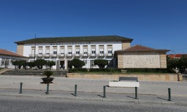 Homem que fugiu do Tribunal de Ponte de Sor entregou-se no mesmo juízo