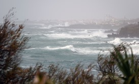 Ilhas do grupo Ocidental dos Açores sob aviso vermelho por agitação marítima