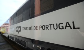 Passagem de nível estava ativada no momento do acidente entre comboio e camião no Fundão