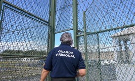 Adesão a greve dos guardas prisionais ronda hoje os 80%