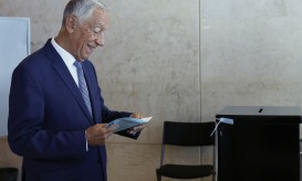 Presidente da República vê "sinal muito bom" no voto antecipado e recusa falar do pós-eleições