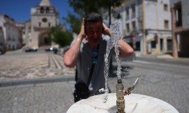 Temperaturas elevadas em Portugal a partir de segunda-feira e DGS deixa alertas