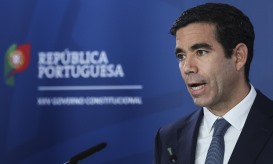 Governo diz que mudanças na imigração são equilibradas e que economia tem de evoluir