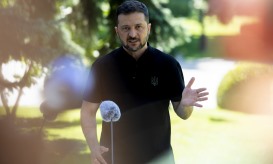 Zelensky discute cooperação económica e militar e convida Montenegro para visita
