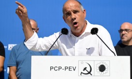 PCP diz ficar surpreendido com “necessidade constante” do PS de alinhar com Governo