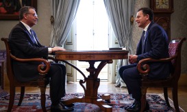 Montenegro afirma "completa cordialidade" com Seguro, reuniões passam a ser à terça-feira