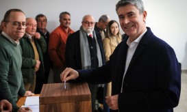 José Luís Carneiro reeleito secretário-geral do PS com 96,9% dos votos