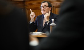 Portugueses continuam a viver melhor apesar do aumento da inflação – ministro