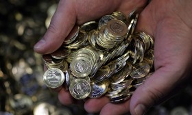Valor aplicado em certificados de aforro sobe para novo máximo de 37,5 mil ME em maio
